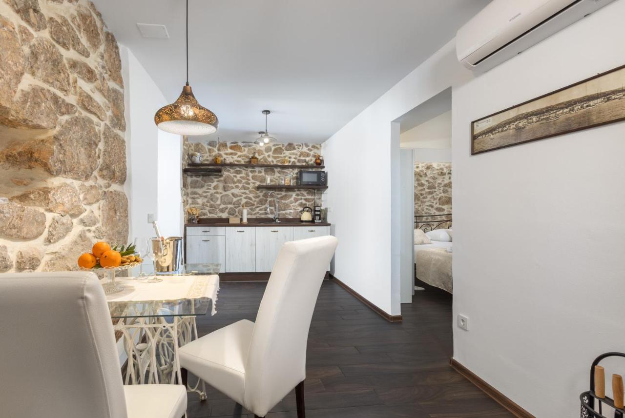 Apartments Mikulin Family Пунат Экстерьер фото